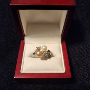 Vantel Pearls Dual Pearl Ring with Gold and Silver Accents